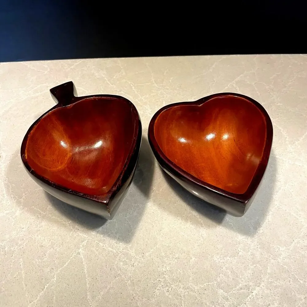Vintage MCM set of 2 hearts shaped wooden bowls serving dishes decorative only